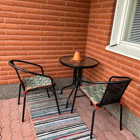 Rivitalokaksio 52M2 Ilmastointi, Sauna, Autokatospaikka *