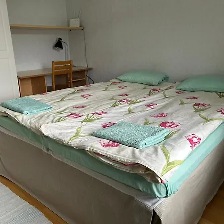 Rivitalokaksio 52m2 Sauna, Autokatospaikka, Pyykinpesukone, Ilmastointi Apartamento *